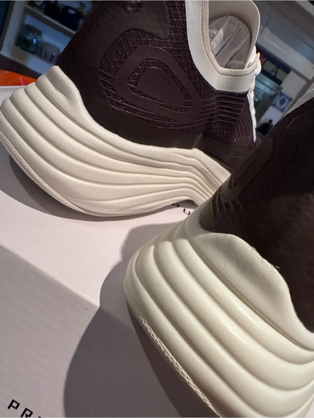 APL Streamline Men Sneakers - Picture 3 of 6